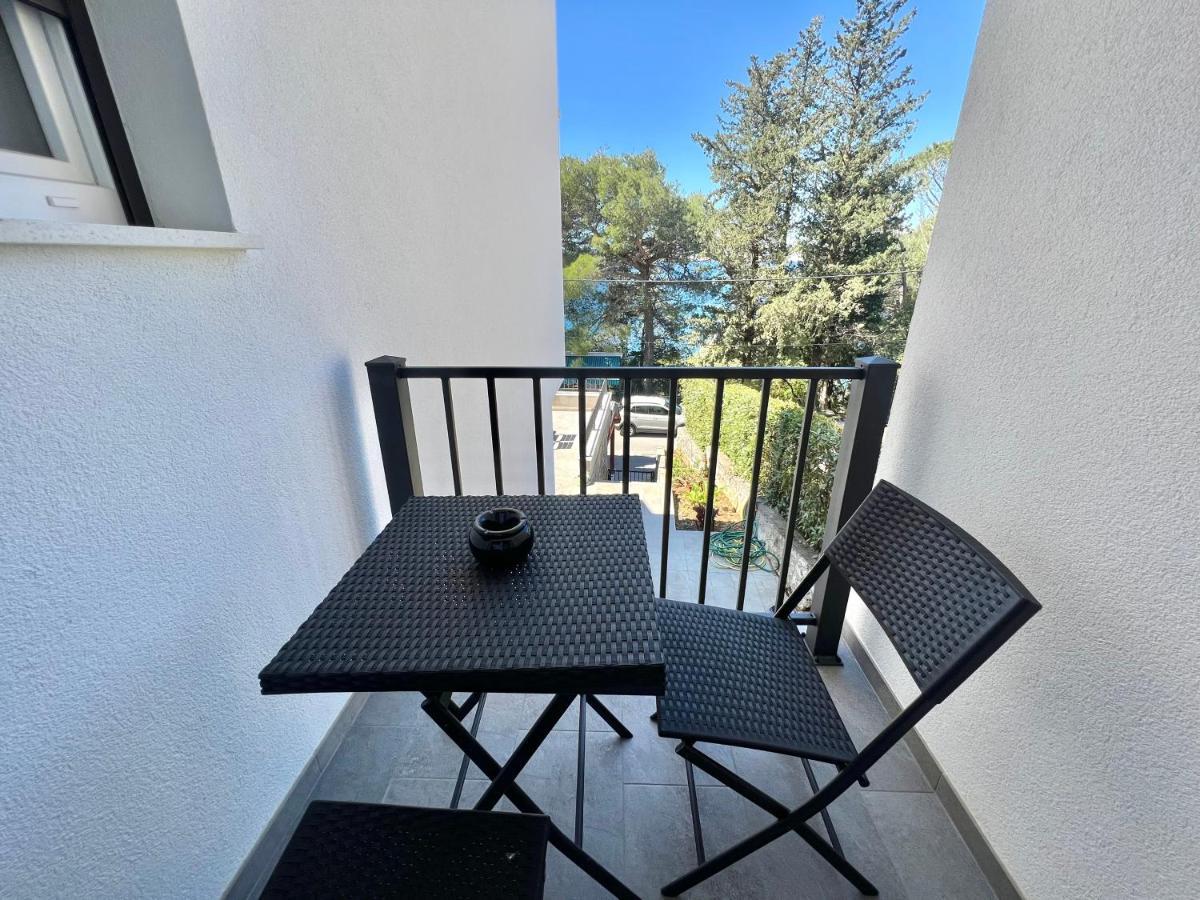 Fantasia Del Mare Apartment And Rooms Dramalj Exterior photo