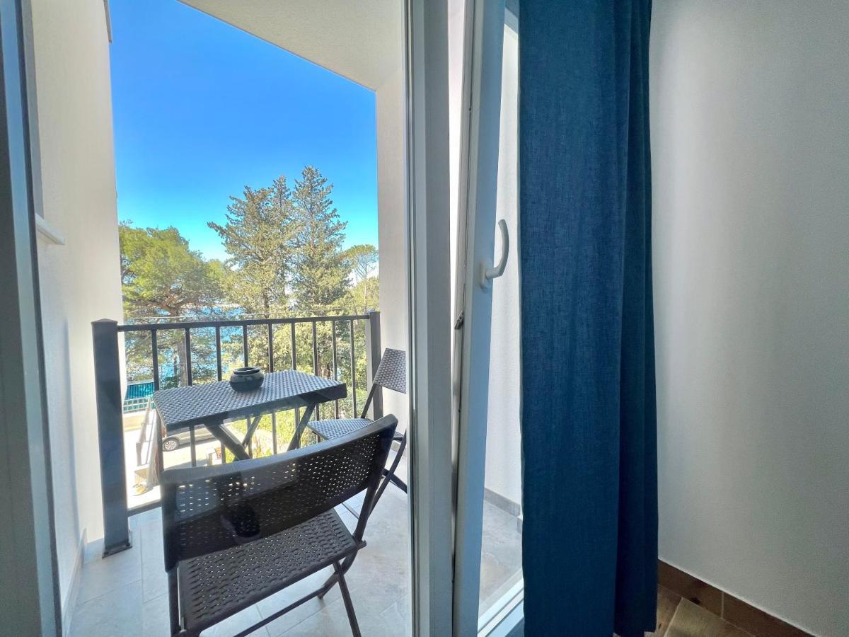 Fantasia Del Mare Apartment And Rooms Dramalj Exterior photo